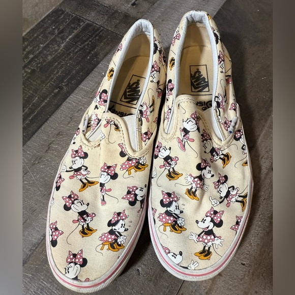 Vans Shoes - Vans X‎ Disney Minnie Mouse Shoes- 9.5